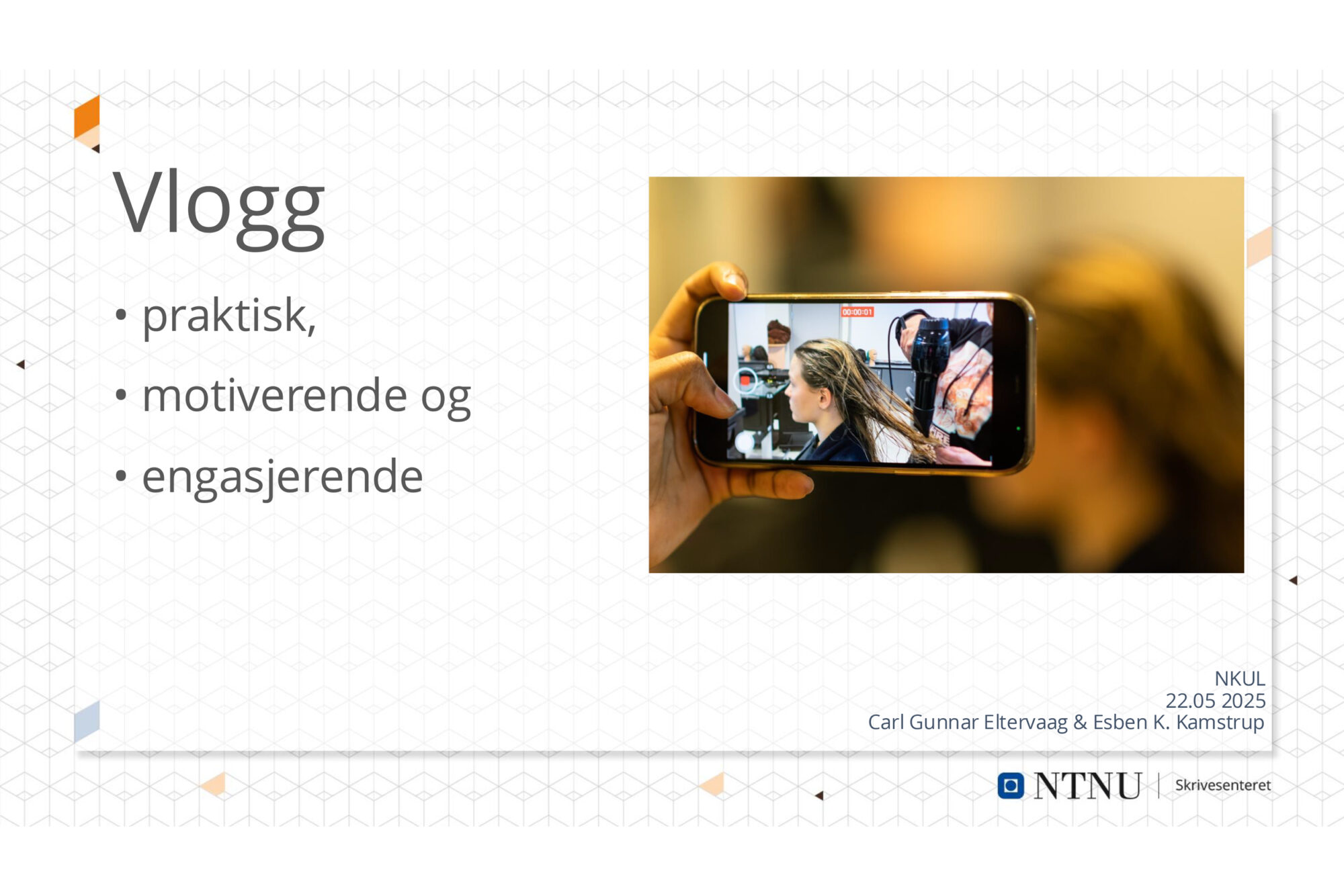 Skjermdump av den første sliden i powerpoint-presentasjonen om blogging som ble holdt på NKUL 2025.