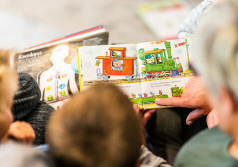 Lesestund i barnehagen